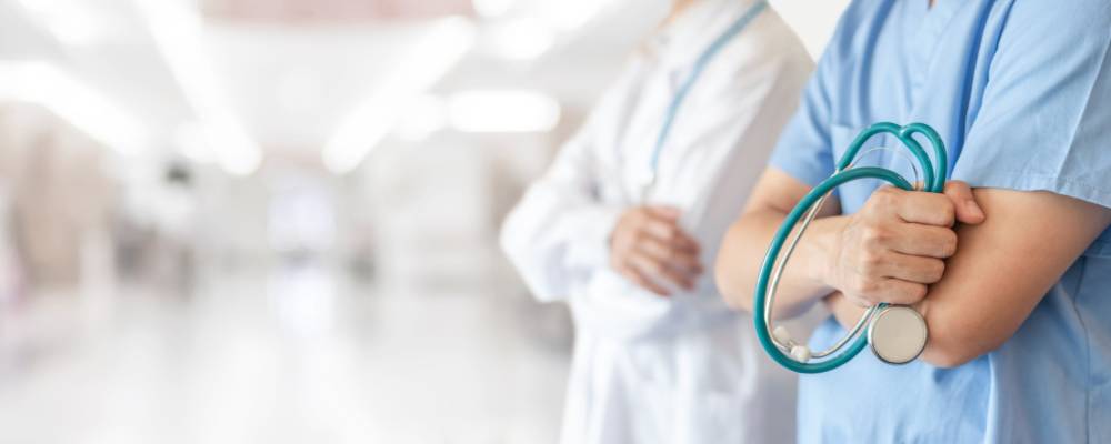 Docteurs et médecins